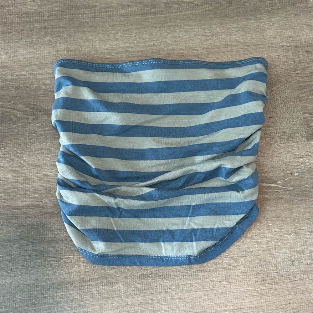 Vintage Guess Y2K Striped Blue Tube Top with Ruffles